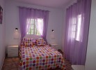 Schlafzimmer mit Doppelbett