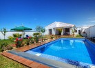 Außenbereich Pool, Garten und Haus