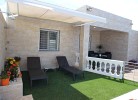 Haus und Terrasse