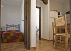 Wohnbereich und Schlafzimmer