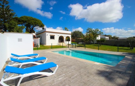 Pool und Haus Casa Petronila