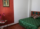 Schlafzimmer mit Doppelbett