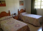 Schlafzimmer mit zwei Einzelbetten 2