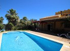 Pool und Haus