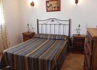 Schlafzimmer mit Doppelbett