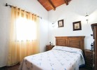 Schlafzimmer mit Doppelbett