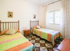Zweites Schlafzimmer mit zwei Einzelbetten 