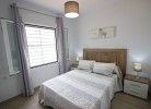 Schlafzimmer mit Doppelbett
