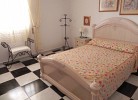 Schlafzimmer mit Doppelbett