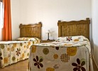 Schlafzimmer mit zwei EInzelbetten 2