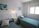Schlafzimmer mit zwei Einzelbetten