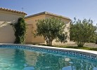 Pool und Haus