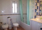 Badezimmer mit Badewanne