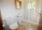 Badezimmer mit Dusche