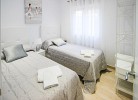 Schlafzimmer mit zwei Einzelbetten