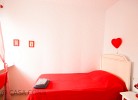 Schlafzimmer mit Einbauschrank
